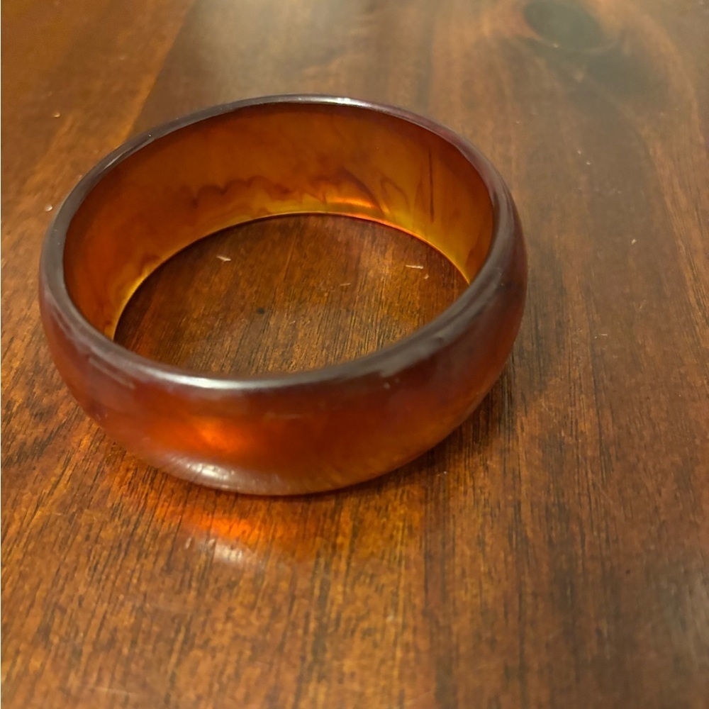 Bakelite Wide Iced Tea Bracele - Picture 3 of 14
